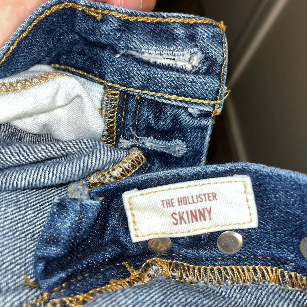 Young men’s button fly jeans